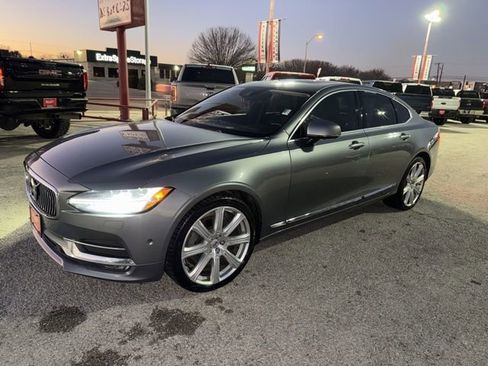 Used 2017 Volvo S90 T6 Inscription w/ Vision Package image 3