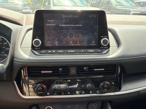 Used 2021 Nissan Rogue SL FWD image 27