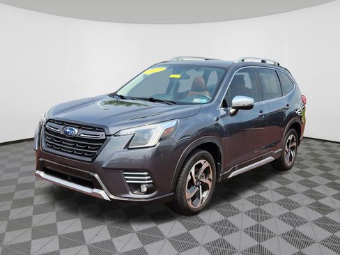 Used 2024 Subaru Forester Touring w/ POP Package 3 AWD/4WD image 2