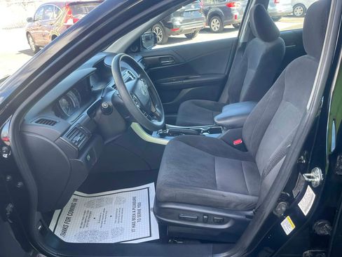 Used 2013 Honda Accord EX image 10