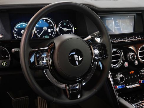 Used 2022 Rolls-Royce Cullinan AWD/4WD image 17
