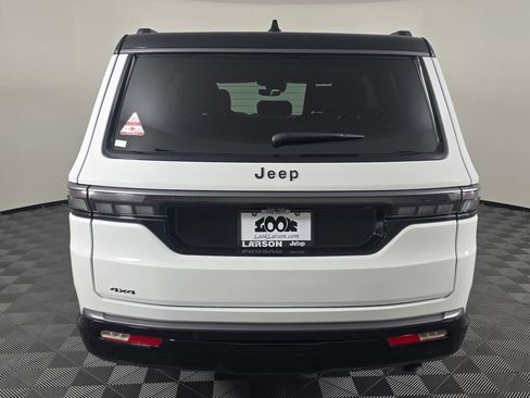 New 2026 Jeep Grand Wagoneer Summit AWD/4WD image 5