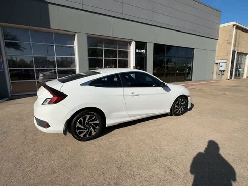 Used 2018 Honda Civic LX image 8