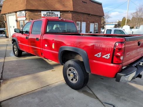 Used 2006 Chevrolet Silverado 3500 4x4 Crew Cab w/ Heavy-Duty Power Package image 4
