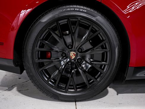 Used 2023 Porsche Taycan GTS image 53