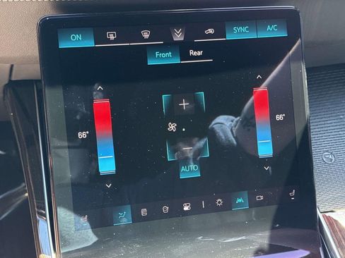 Used 2025 Cadillac Escalade Premium Luxury w/ Touring Package image 31