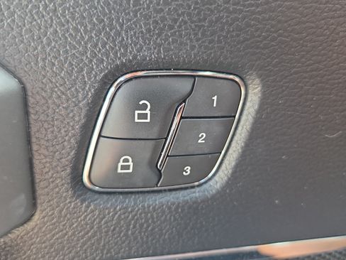 Used 2019 Ford F150 Lariat AWD/4WD image 30