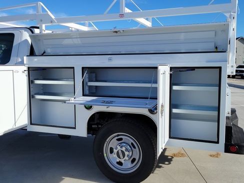 New 2026 Ford F350 XL w/ XL Chrome Package image 11