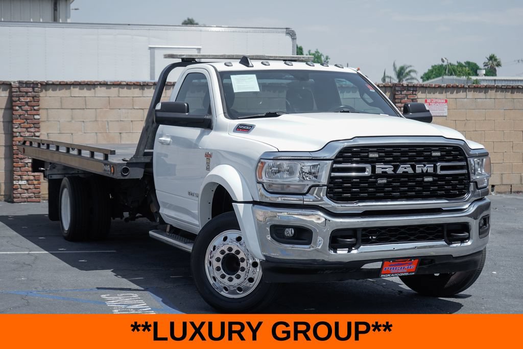 Used 2022 RAM 5500 SLT w/ Quick Order Package 27G SLT RWD image 2