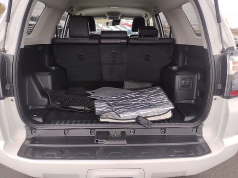 Used 2023 Toyota 4Runner SR5 Premium image 13