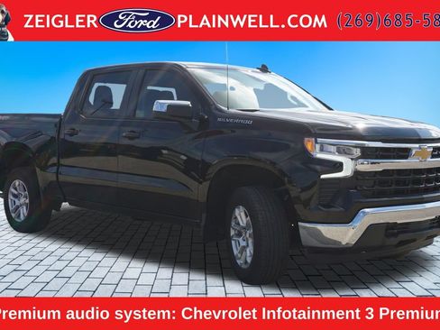 Used 2024 Chevrolet Silverado 1500 LT AWD/4WD image 7
