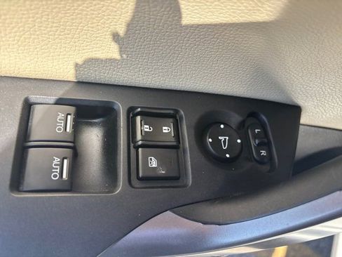 Used 2016 Honda Accord EX-L image 17