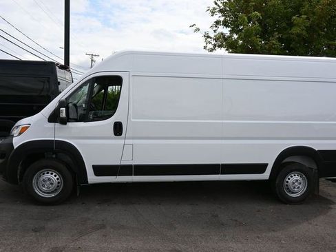 New 2026 RAM ProMaster 2500 w/ Convenience Group image 2