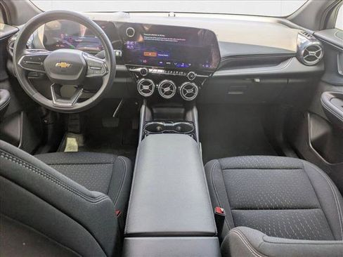 New 2025 Chevrolet Blazer EV LT image 16
