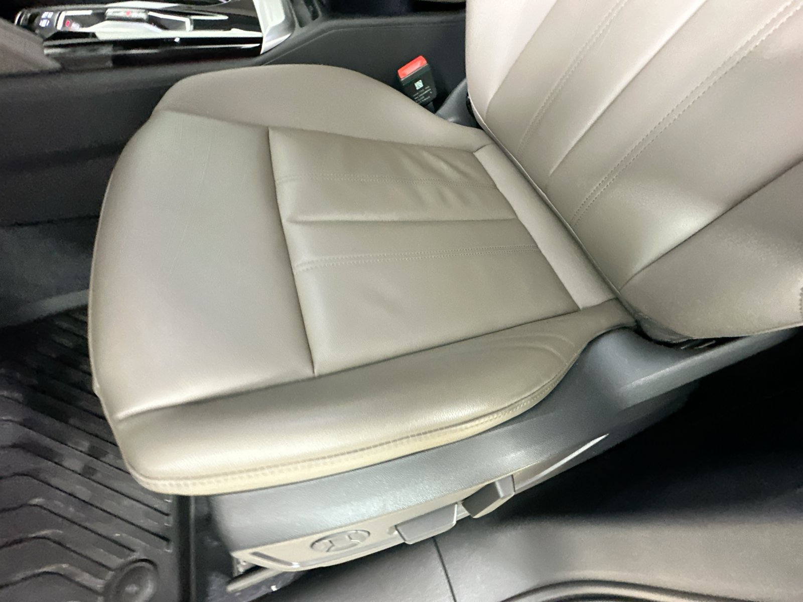 Certified 2025 Audi Q5 Premium Plus w/ Premium Plus AWD/4WD image 37