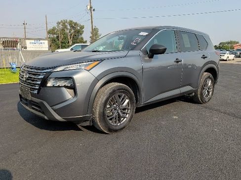 Used 2024 Nissan Rogue S AWD/4WD image 1