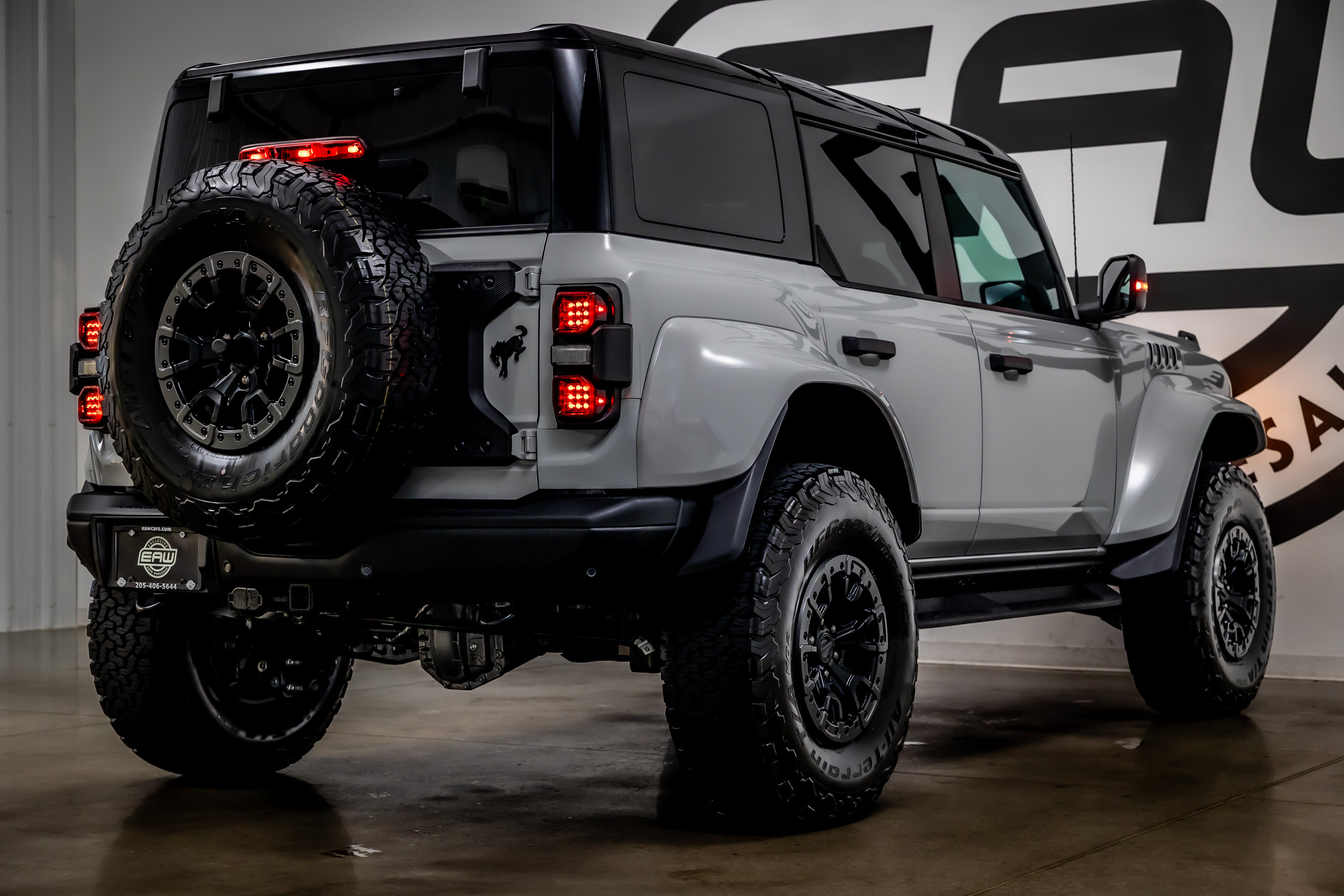 Used 2026 Ford Bronco Raptor w/ Interior Carbon Fiber Pack AWD/4WD image 34