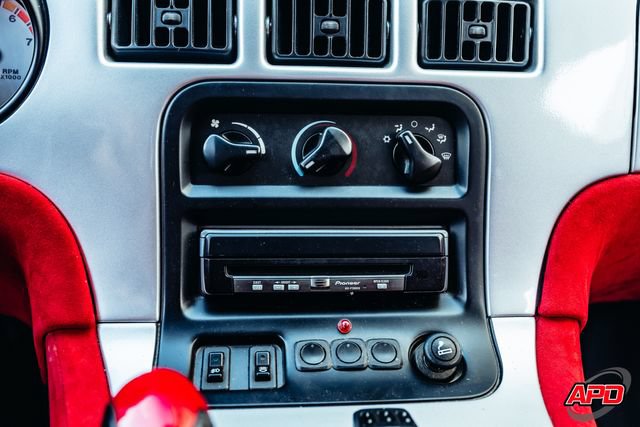 Used 1994 Dodge Viper RT/10 RWD image 17
