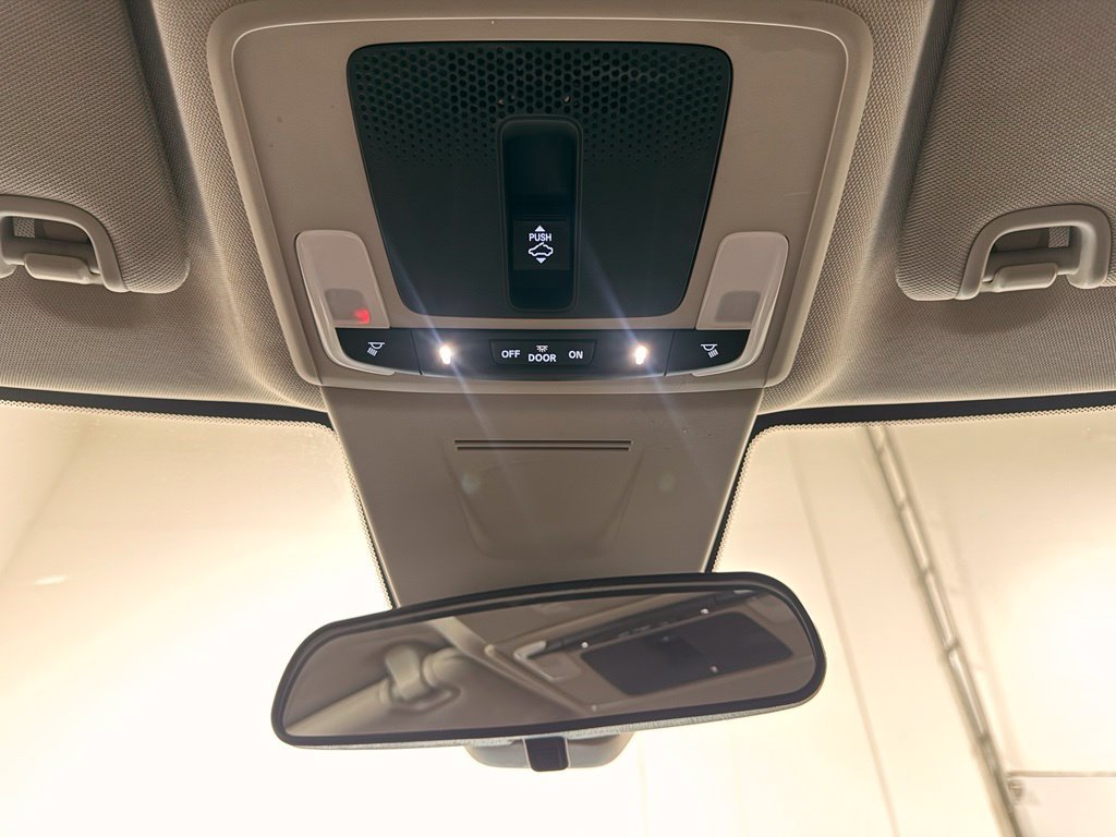 Used 2022 Honda Civic EX-L image 22