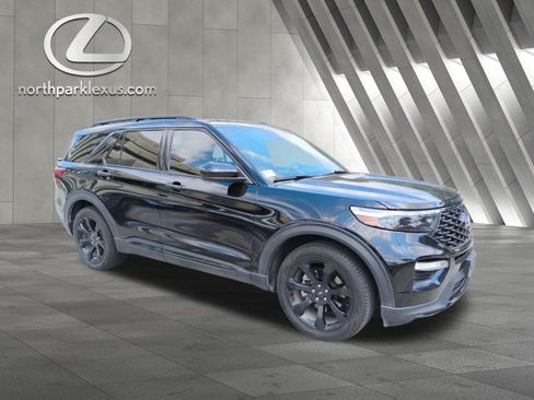 Used 2024 Ford Explorer ST-Line w/ Class IV Trailer Tow Package RWD image 5