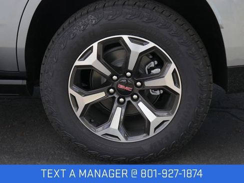 New 2026 GMC Yukon AT4 Ultimate AWD/4WD image 10
