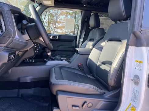 New 2025 Ford Bronco Outer Banks image 10