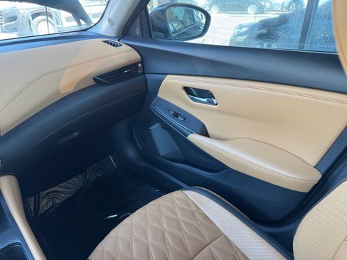 Used 2024 Nissan Sentra SV w/ SV Premium Package FWD image 20