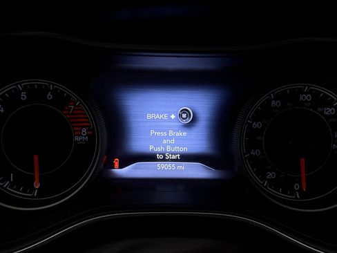 Used 2021 Jeep Cherokee Limited image 10