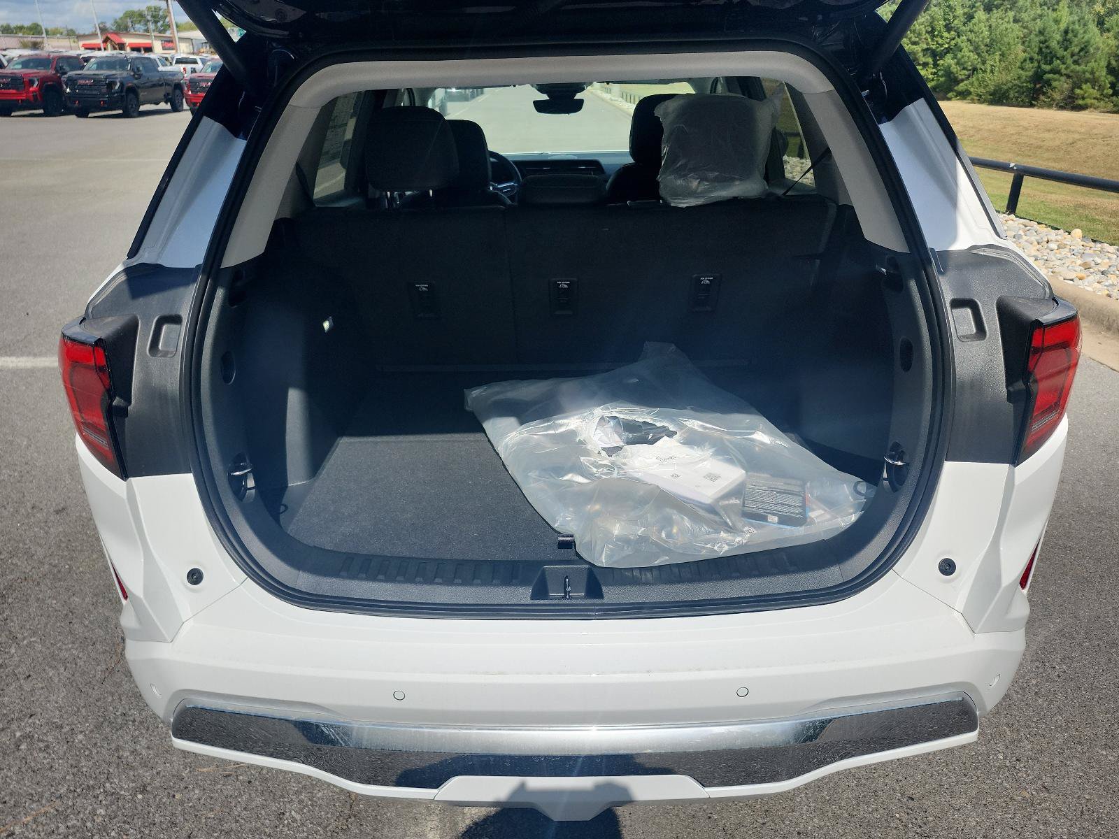 New 2027 GMC Terrain Denali AWD/4WD image 9