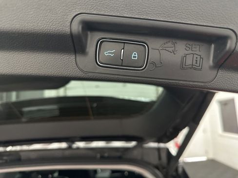 Used 2023 Ford Explorer XLT w/ Equipment Group 202A image 38