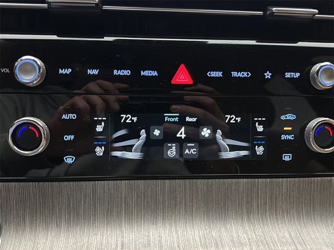 Certified 2025 Genesis G80 2.5T Advanced image 28