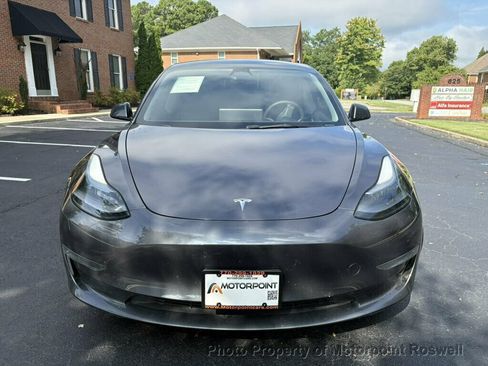 Used 2023 Tesla Model 3 Standard Range RWD image 4
