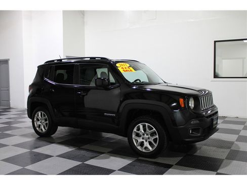 Used 2015 Jeep Renegade Latitude image 1