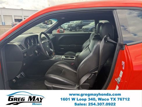Used 2009 Dodge Challenger SRT8 w/ SRT Option Group II RWD image 10
