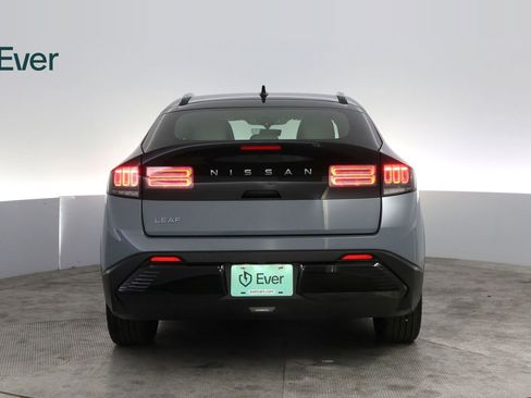 Used 2026 Nissan Leaf Platinum+ w/ Floor Mat Package (Platinum+) FWD image 15