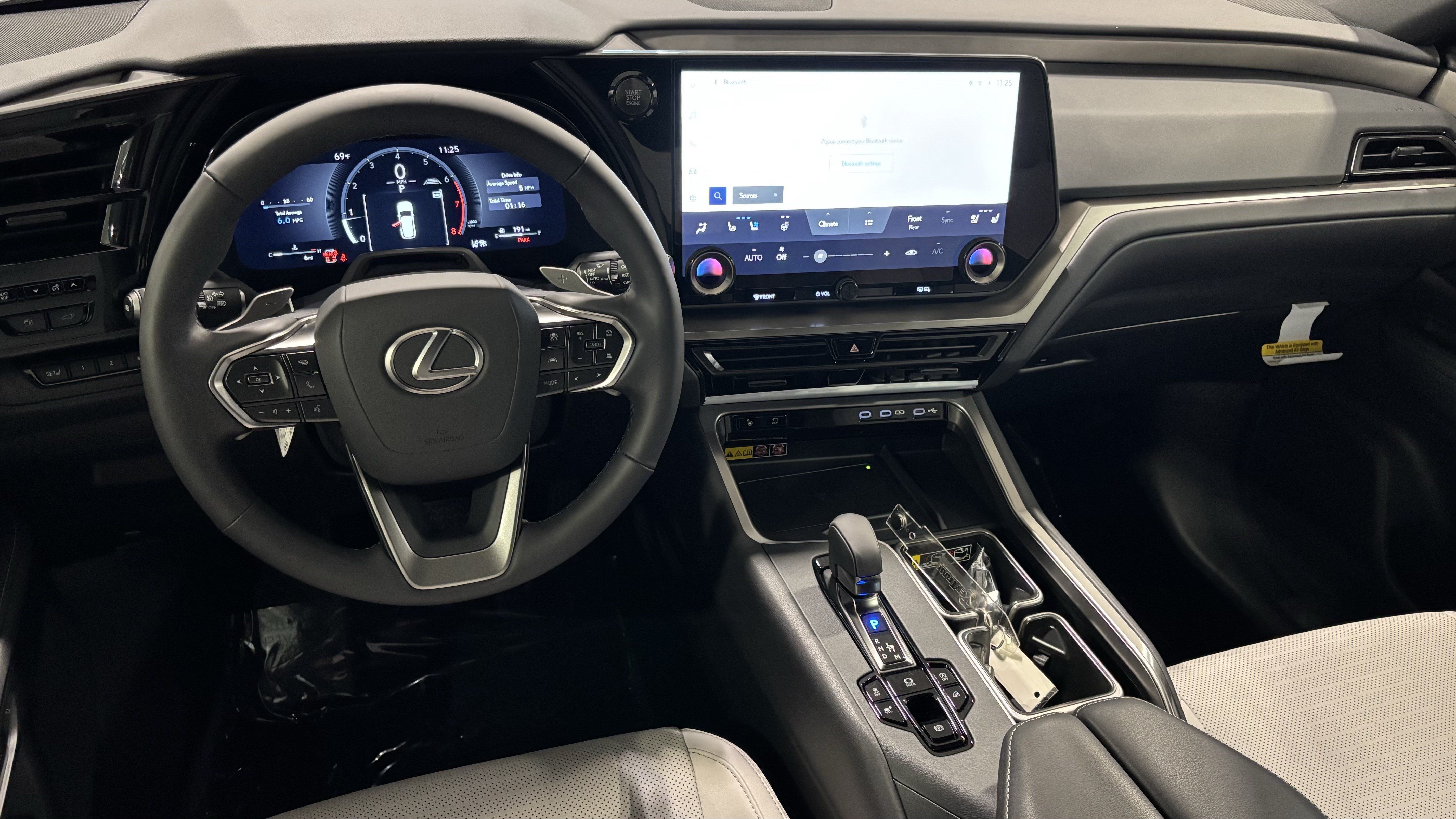 Used 2026 Lexus TX 350 AWD w/ Technology Package image 15