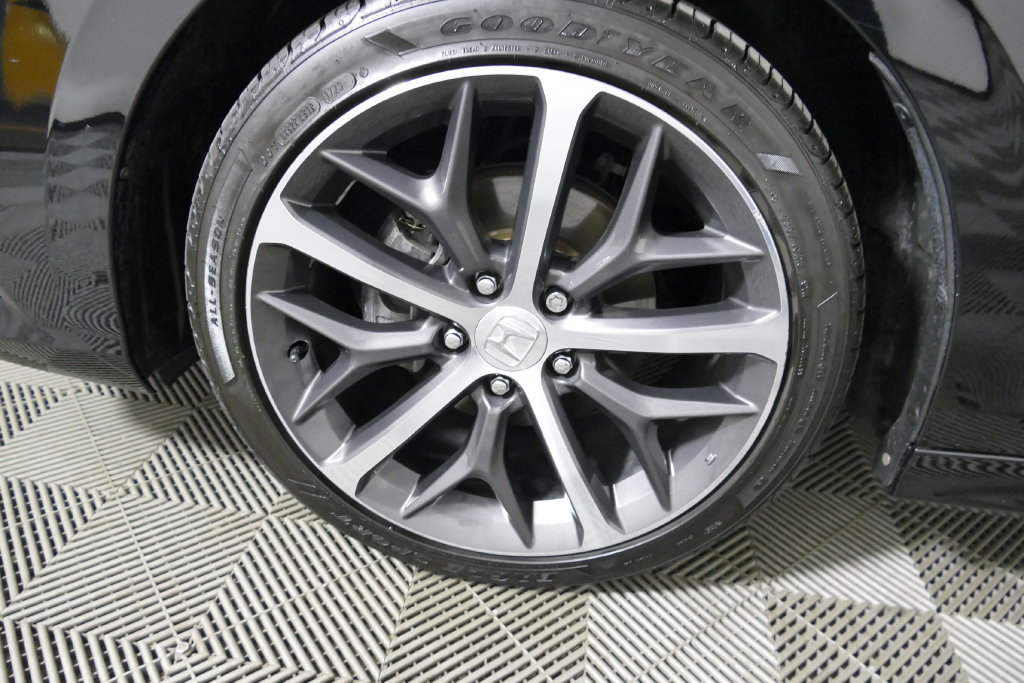 Used 2022 Honda Civic Touring image 9