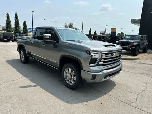 Used 2024 Chevrolet Silverado 2500 High Country w/ High Country Premium Package AWD/4WD image 23