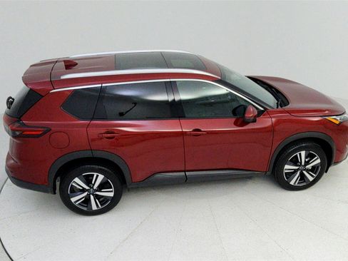 Used 2024 Nissan Rogue SL w/ SL Premium Package image 28