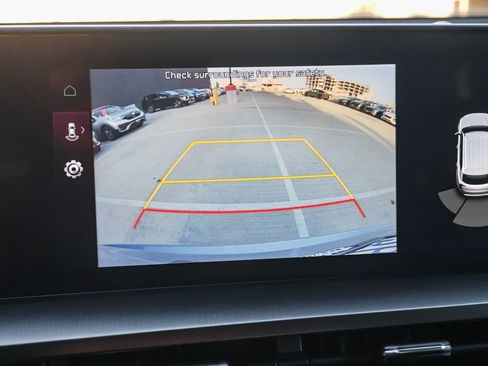 Used 2024 Kia Telluride S FWD image 27