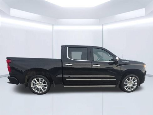 Used 2024 Chevrolet Silverado 1500 High Country w/ High Country Premium Package AWD/4WD image 48