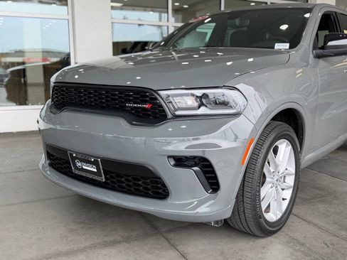 Used 2025 Dodge Durango GT AWD/4WD image 3
