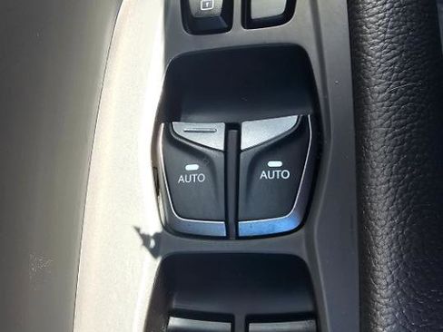 Used 2019 Hyundai Santa Fe XL AWD/4WD image 33