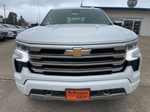 Used 2023 Chevrolet Silverado 1500 High Country w/ Technology Package image 22