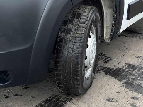 Used 2020 RAM ProMaster 2500 w/ Interior Convenience Group image 33