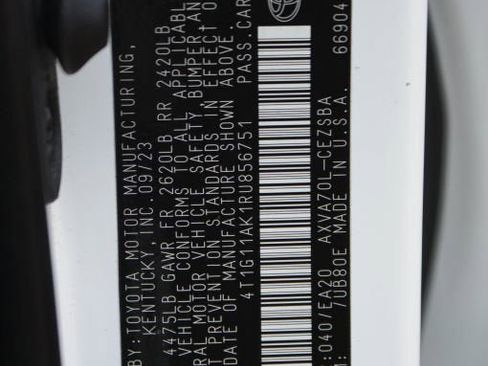 Used 2024 Toyota Camry SE image 23