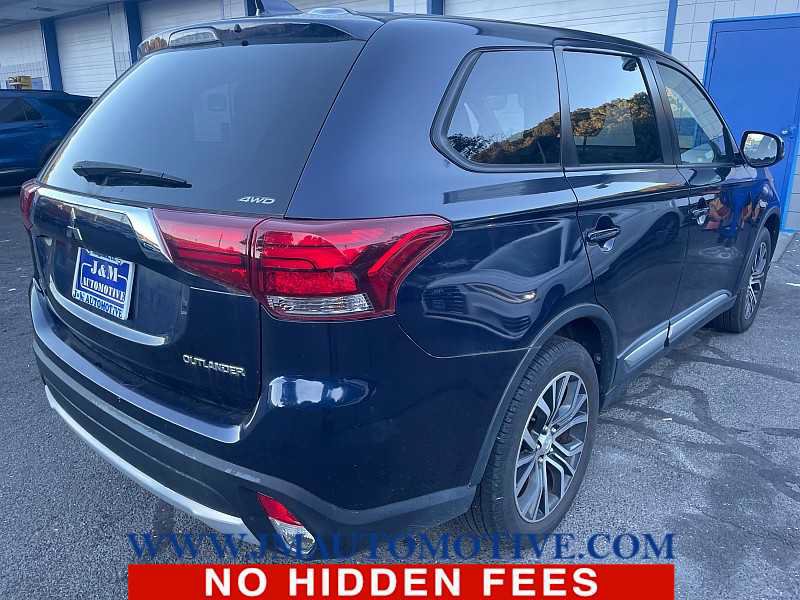 Used 2018 Mitsubishi Outlander ES AWD/4WD image 4