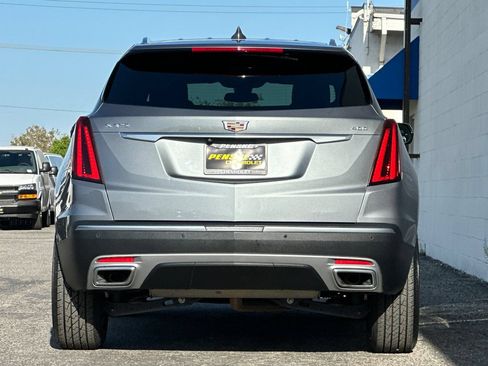 Certified 2022 Cadillac XT5 Premium Luxury FWD image 5