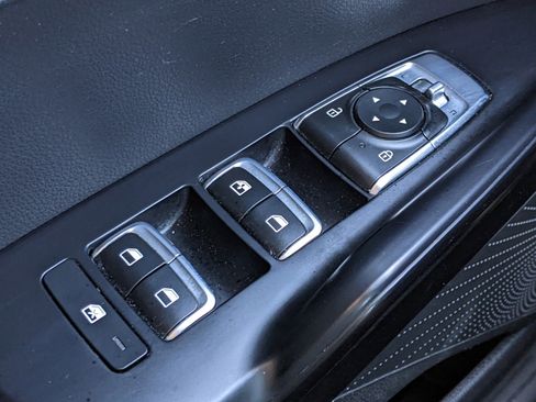 Used 2023 Kia K5 LXS image 16