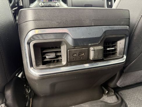 Used 2022 GMC Sierra 2500 Denali w/ Denali Black Diamond Edition AWD/4WD image 20